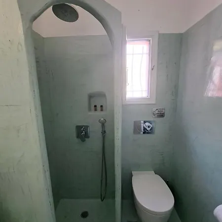 Irineos Appartement Períssa