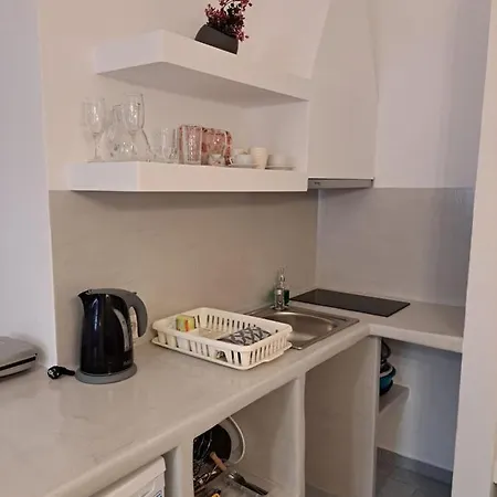 Irineos * Períssa