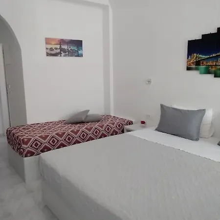 Irineos Appartamento Perissa (Santorini)