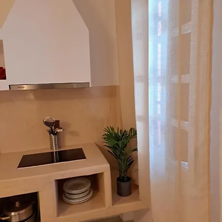 Irineos Appartamento Perissa (Santorini)