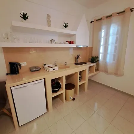 Irineos Appartamento Perissa (Santorini)